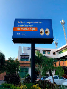 Pantalla LED Espectacular Publicitaria en Avenida Nichupte, Cancún, México